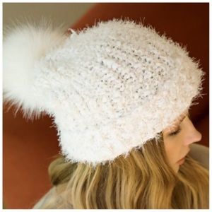 Ivory ultra soft popcorn faux fur pom beanie